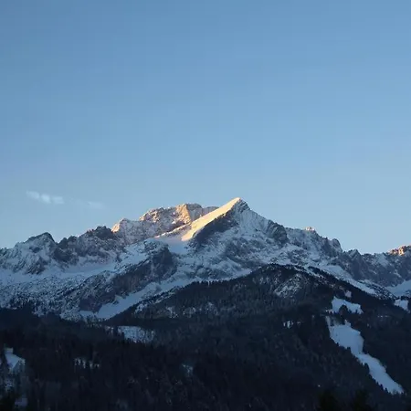 Pfeiffer Alm Mit Blick Auf Zugspitze 3* 가르미슈파르텐키르헨