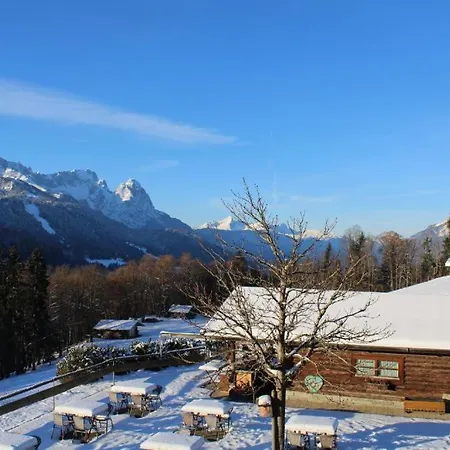 Gasthof Pfeiffer Alm Am Sonnenhang Mit Blick Auf Zugspitze 3*