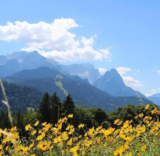 Vendégház Pfeiffer Alm Mit Blick Auf Zugspitze Garmisch-Partenkirchen